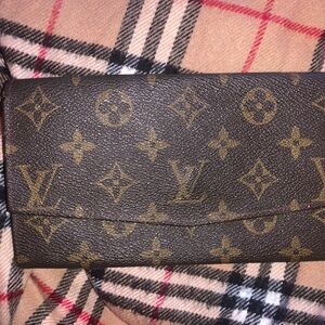 Vintage Louis Vuitton wallet/Clutch